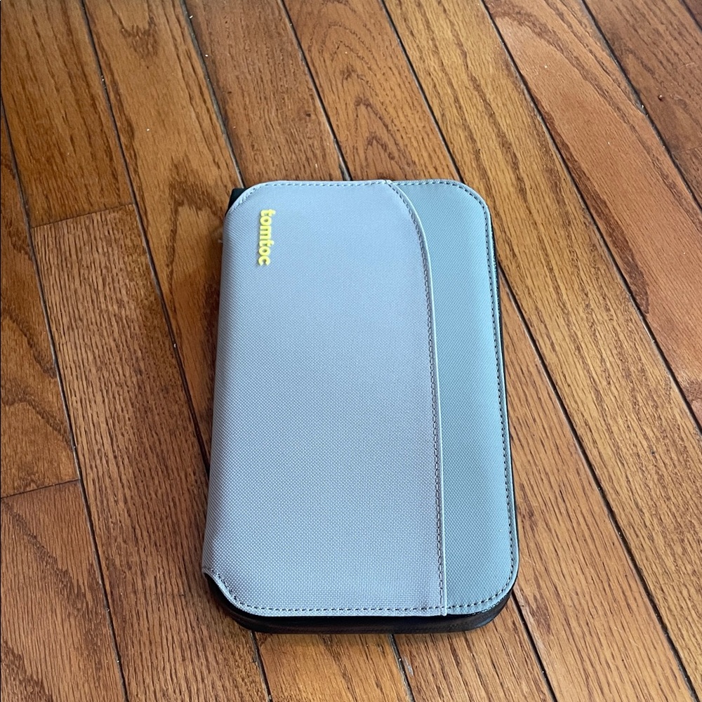 Tomtoc Gray Tablet Case for Women